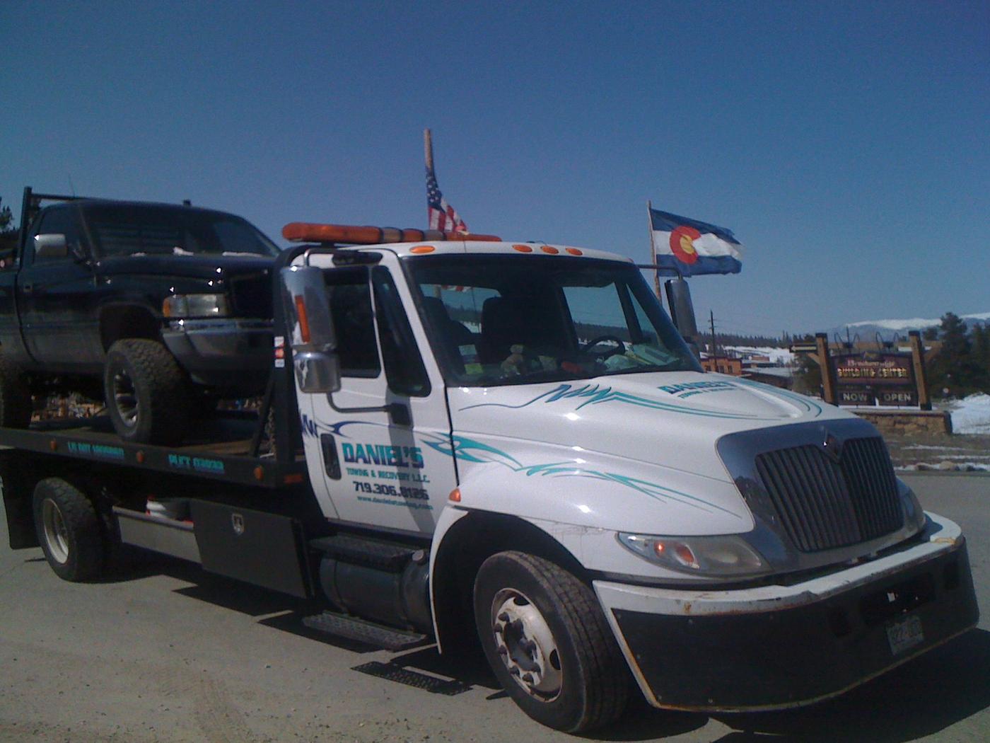 AboutMe banner for @towing