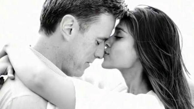 AboutMe banner for @Interracial