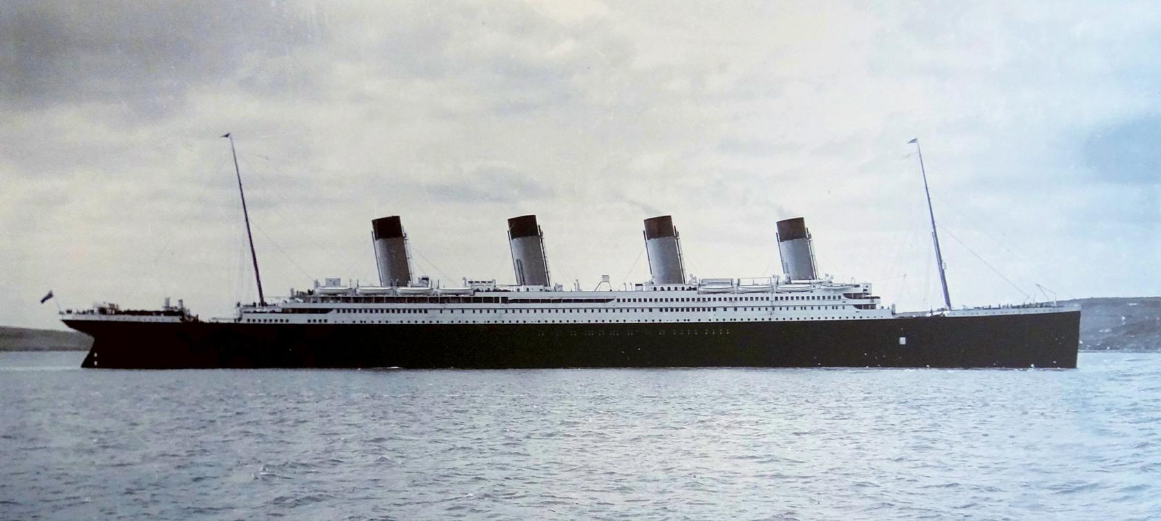 AboutMe banner for @titanic