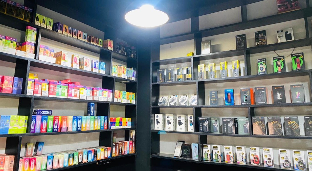 elfbar nachfüll pod läuft aus Best Vape Shop in Dhaka Bangladesh main image 0